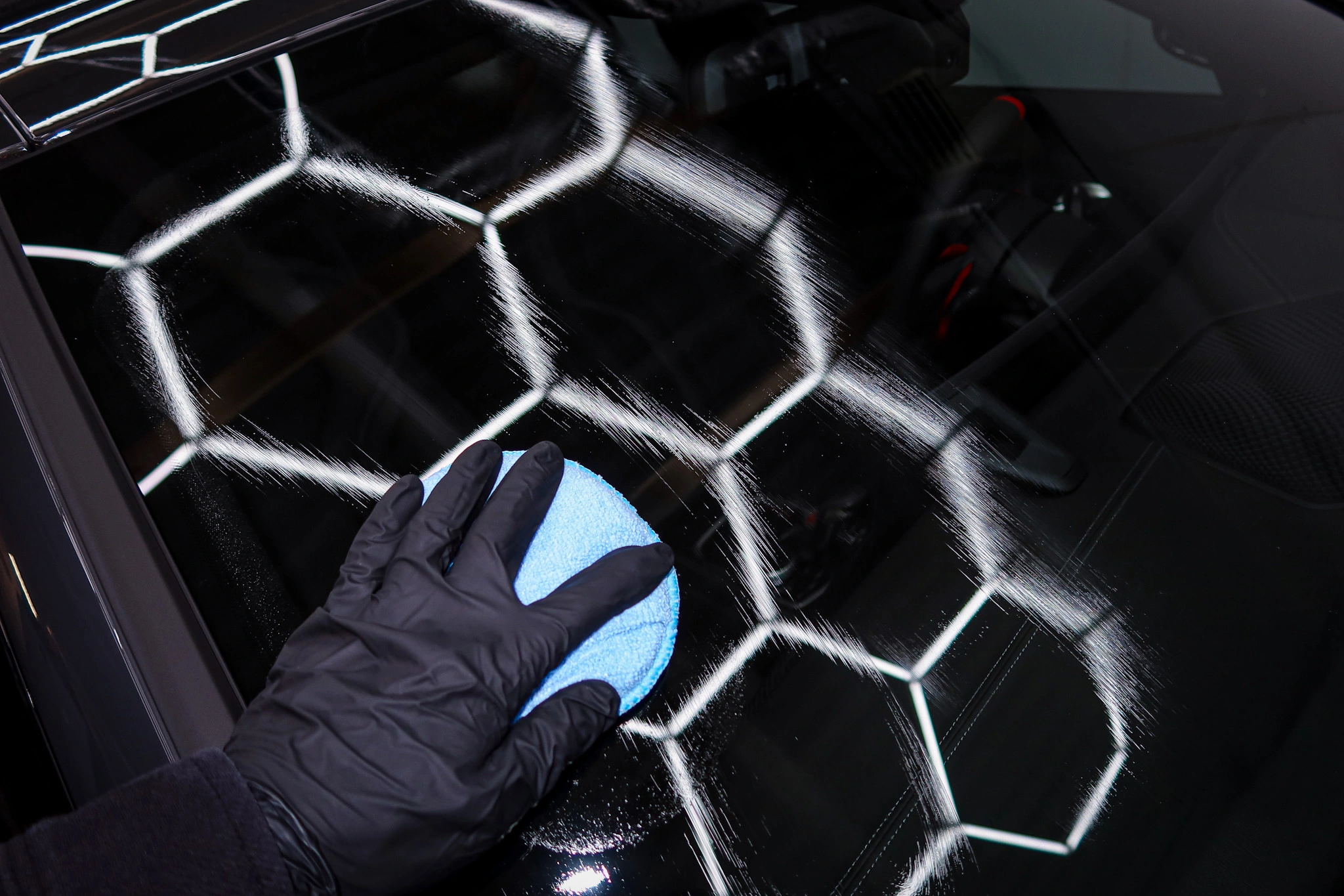 Pare-brise avec protection céramique pour les vitres, studio Psycho Detailing à Terrebonne